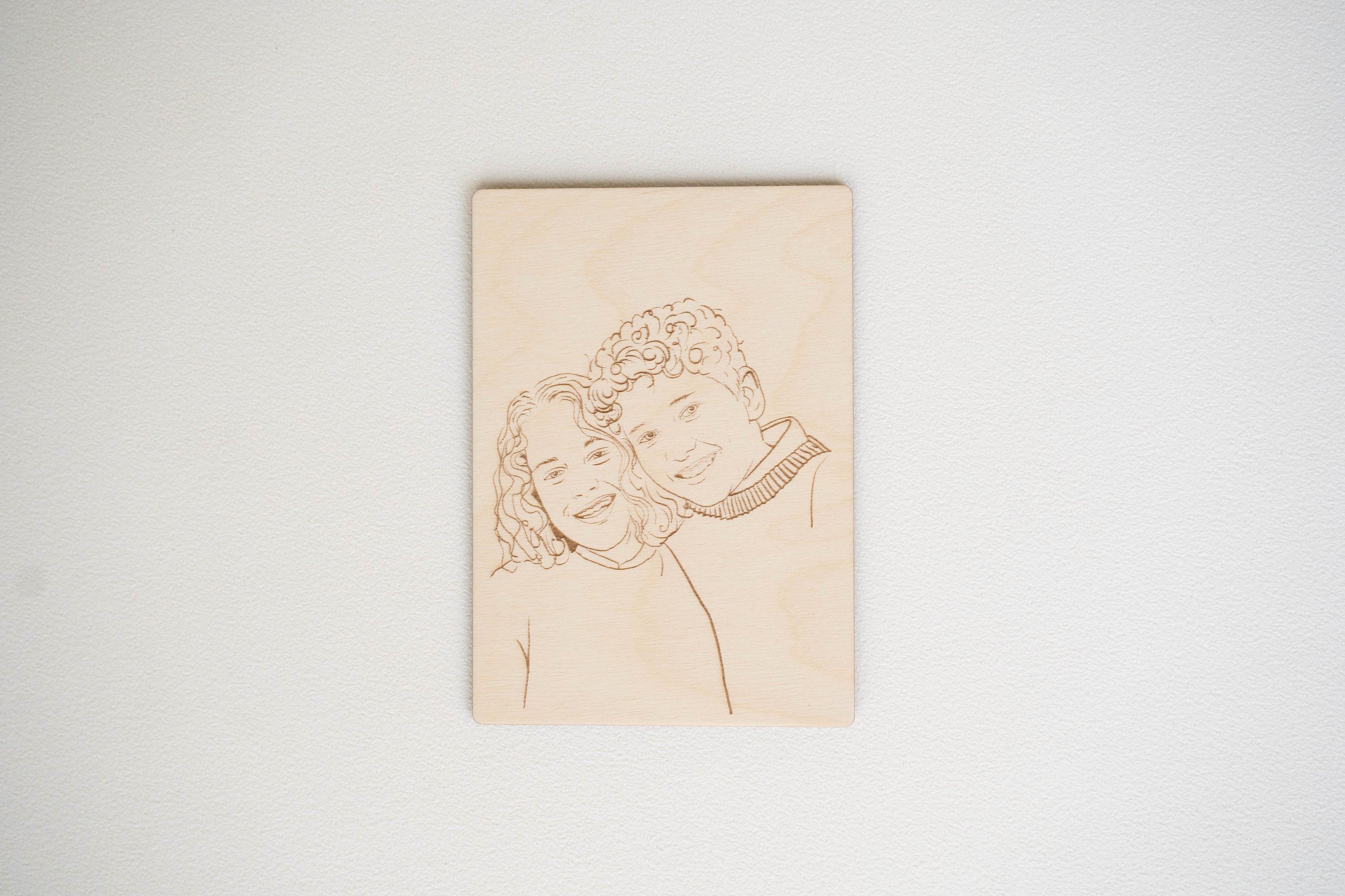 Lijnportret op hout A3 (29,7x42cm), 6mm dik
