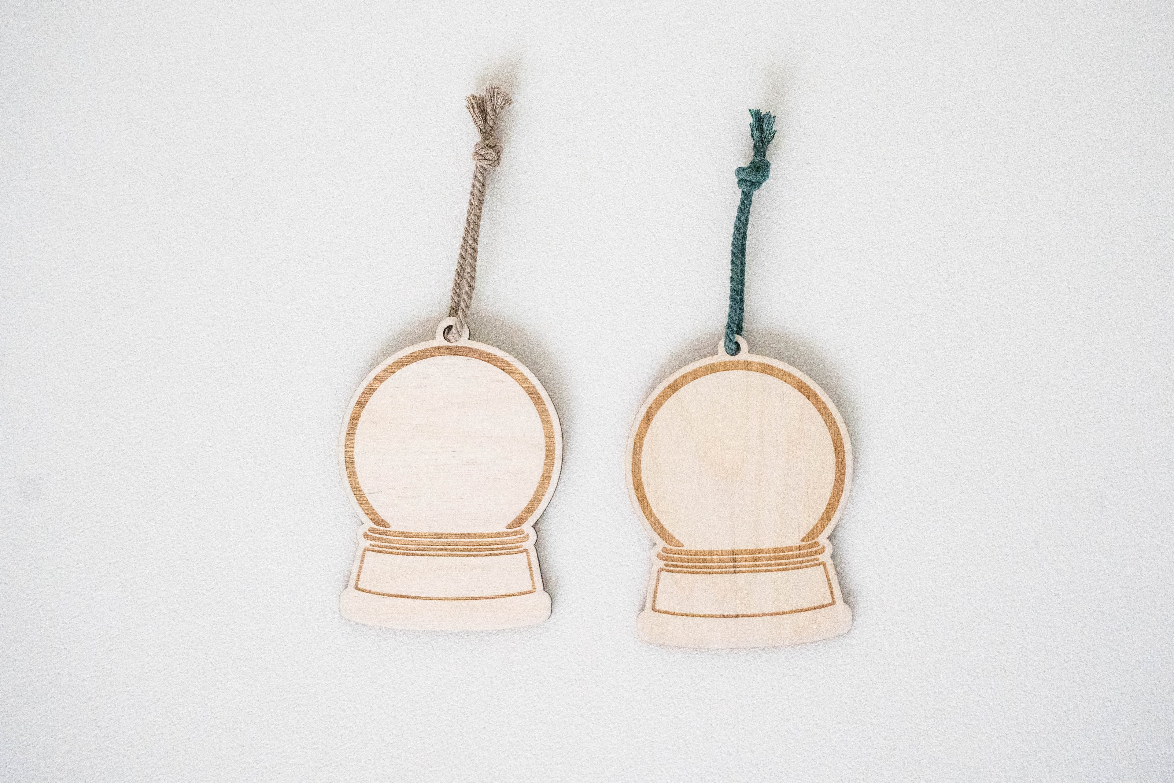 Sneeuwbol hout met tekening kind