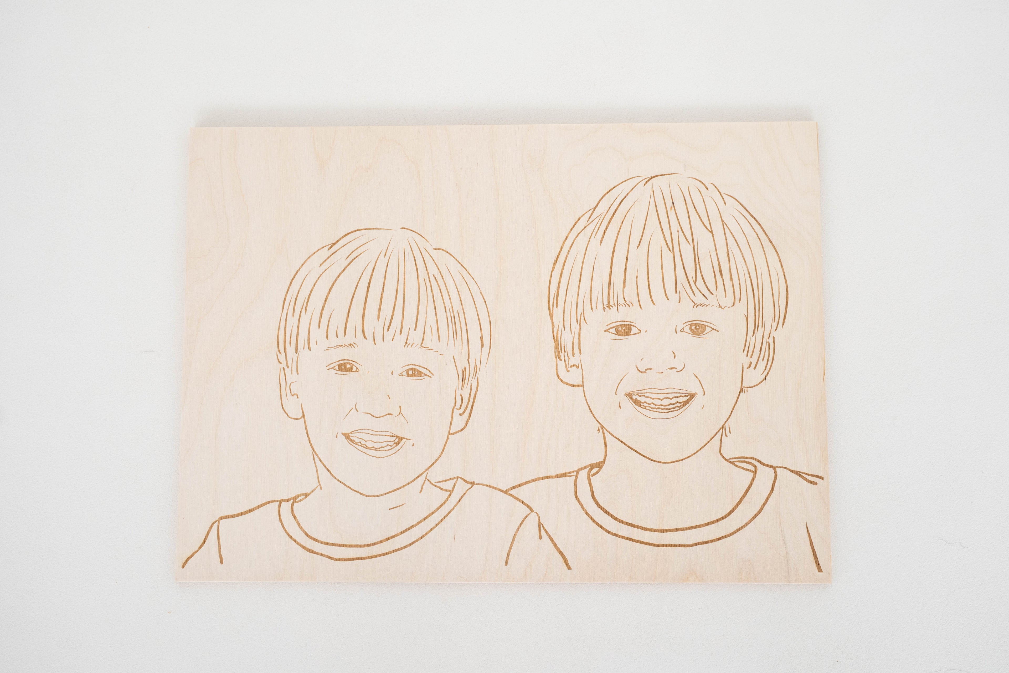 Lijnportret op hout A3 (29,7x42cm), 6mm dik